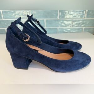 Steve Madden Navy Blue Suede Block Heel Ankle Strap Pumps, “Vassie” Size 7.5.
